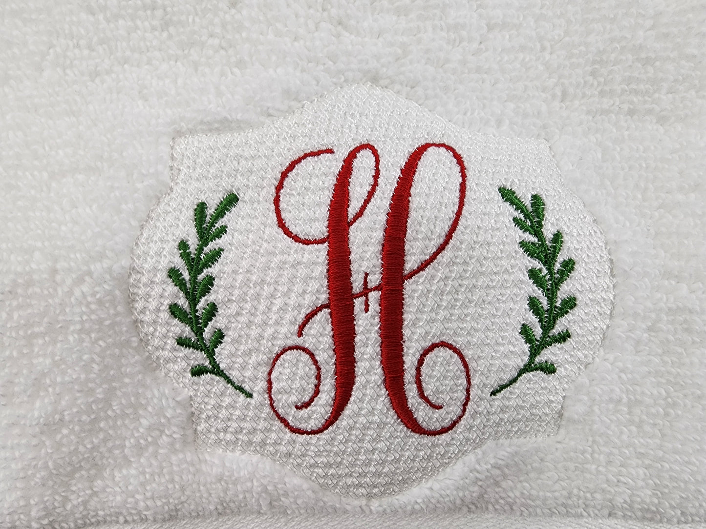 EMBROIDERED Classic Laurel Design